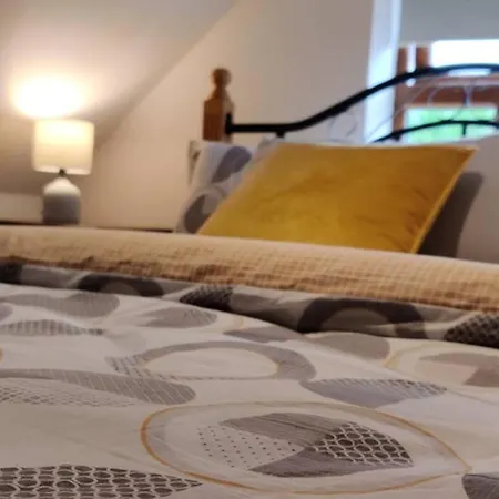 Luxury 'cois Abhainn' Self Catering * فوكسفورد