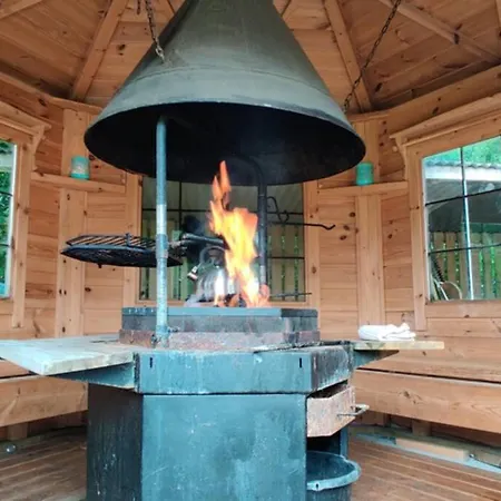 شقة Luxury 'cois Abhainn' Self Catering *