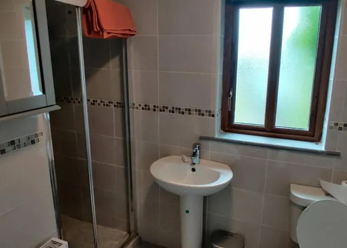 Apartment Luxury 'cois Abhainn' Self Catering *